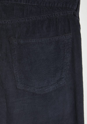 AACERO-Detail-BackPocket-Blue-Velvet-Trousers