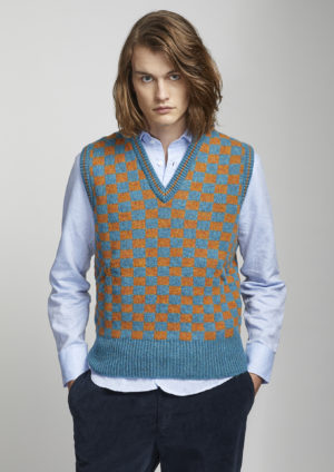 AAGRATE-Wool-Vest-Check-LightBlueOrange