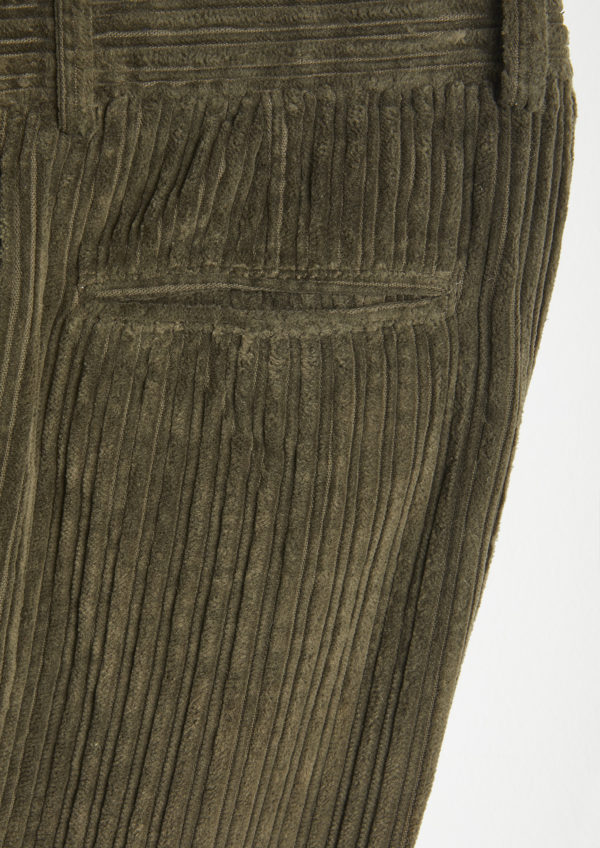 AAMEDEUS-Detail-BackPocket-Green-Cotton-Velvet-Pants