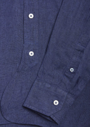 AALBENGA-solid-linen-soft-italian-collar-shirt-cuff-detail