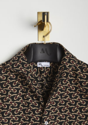 AANACAPRI-printed-animalier-capri-shirt-detail-collar-label