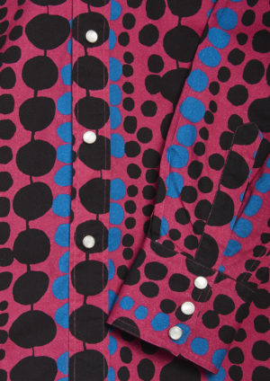 AARIOSTO-printed-circles-allover-western-shirt-detail-botton
