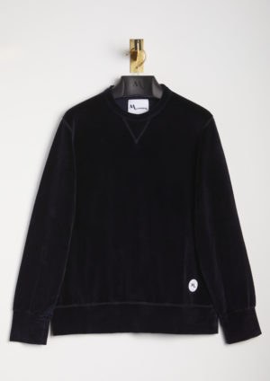 AASTERIA-soft-cotton-terry-crewneck-sweatshirt-black-stilllife