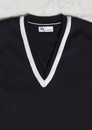 AARNICATJ77000121-knitwear-vest-bluenavy-springsummer2020-doppiaa-detail-collar