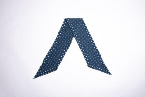 AARVIER-silk-scarf-springsummer19-silk-pois-doppiaa