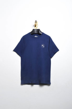 doppiaa-logo-teeshirt-cotton-blue-springsummer2020-ss20-tneck-detail-aa-circle-stilllife