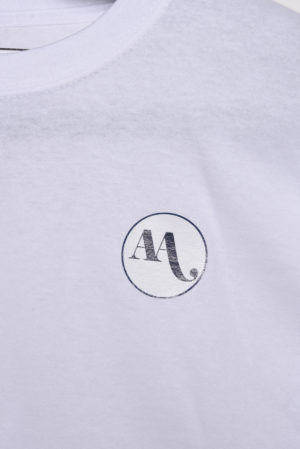 doppiaa-logo-teeshirt-cotton-white-springsummer2020-ss20-tneck-detail-aa-circle